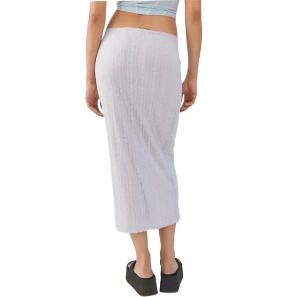 Elegant White Midi Skirt - Picture 2 of 11